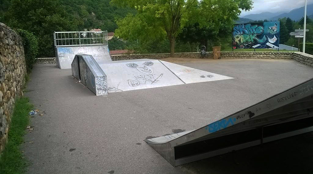 Cimetière Foix Skate Spot