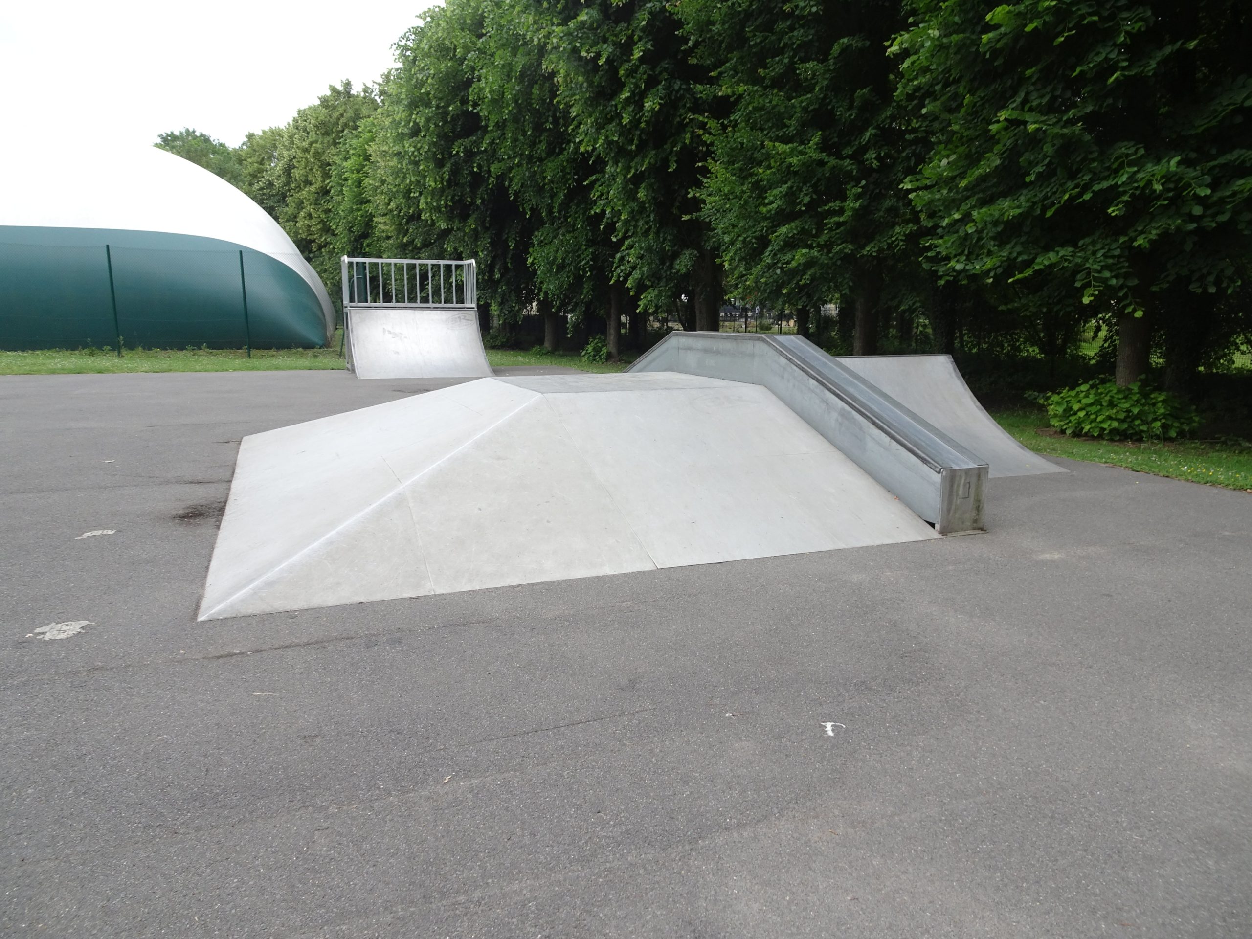 Stade Grante L' Isle Adam Skate Spot