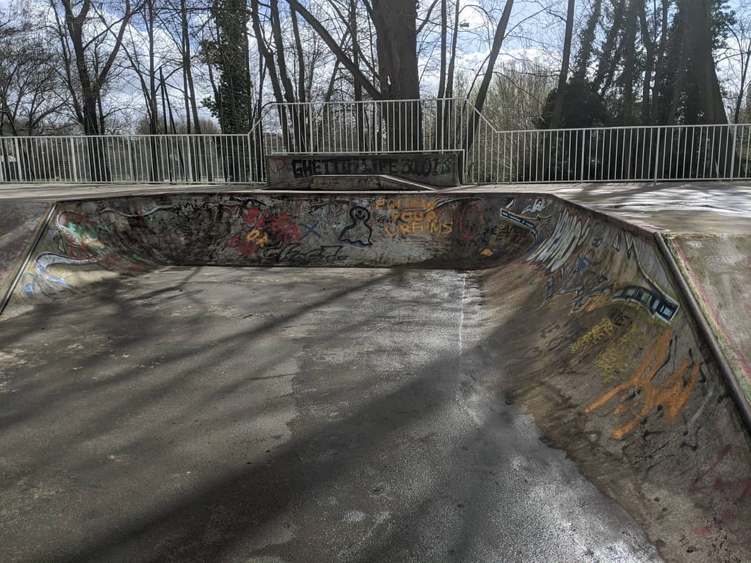 Parc Saint Pierre Amiens Skate Spot