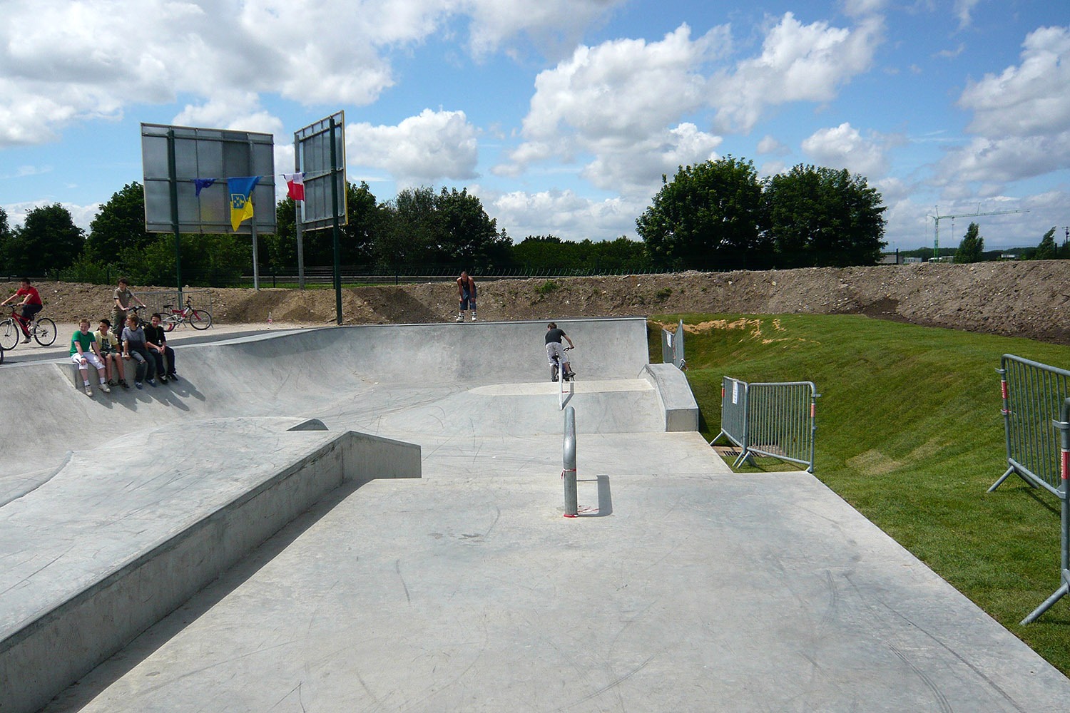 Base de Loisirs Ablis Skate Spot