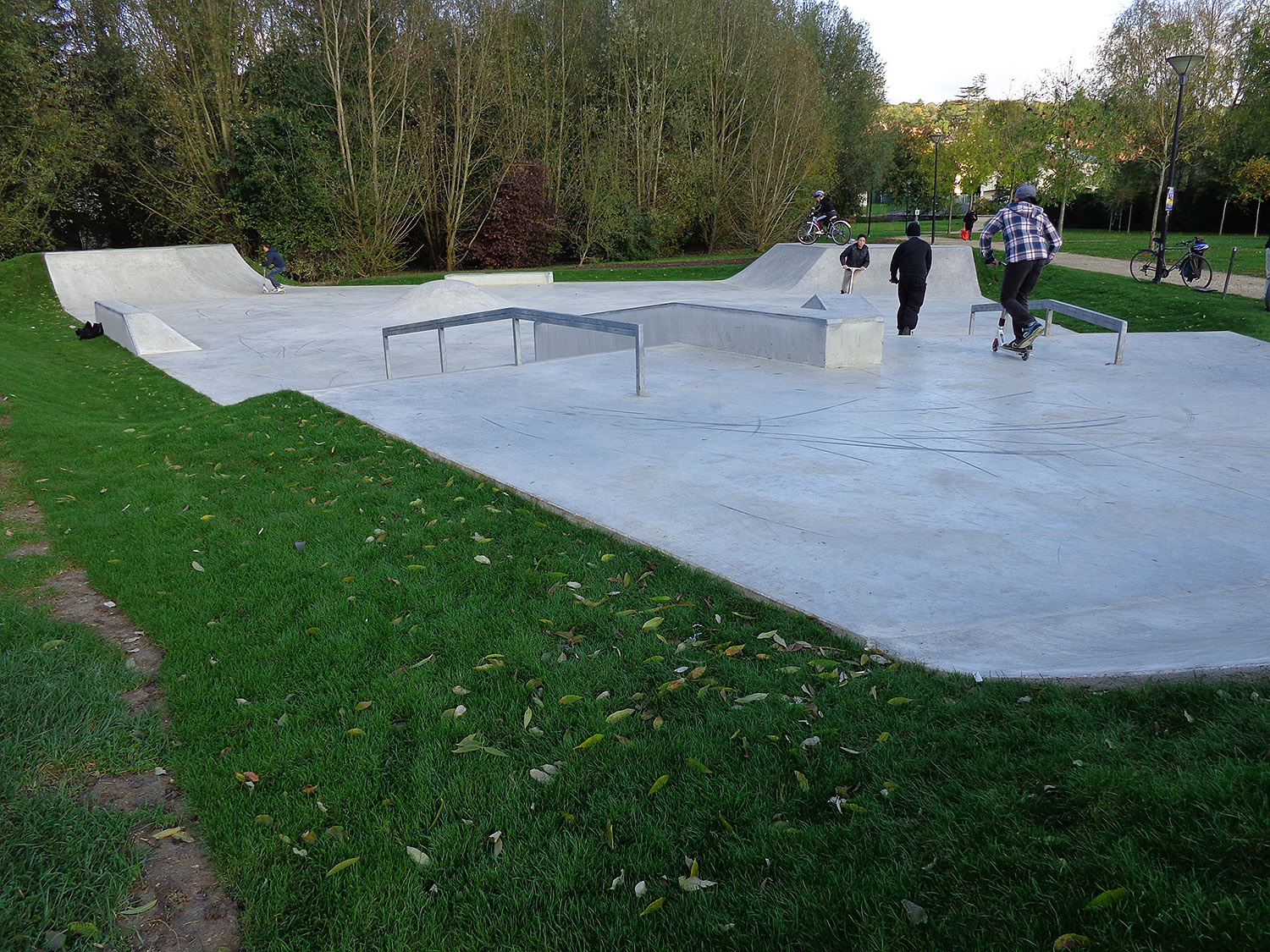 Closeaux Saint Chéron Skate Spot