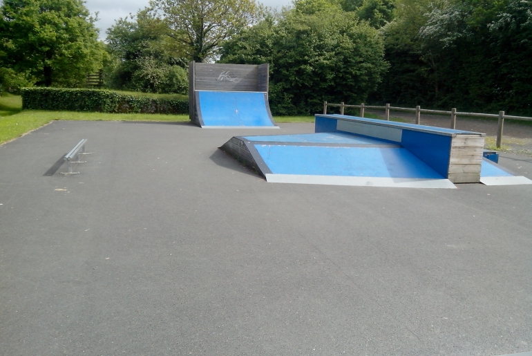Plan D' eau Rougé Skate Spot