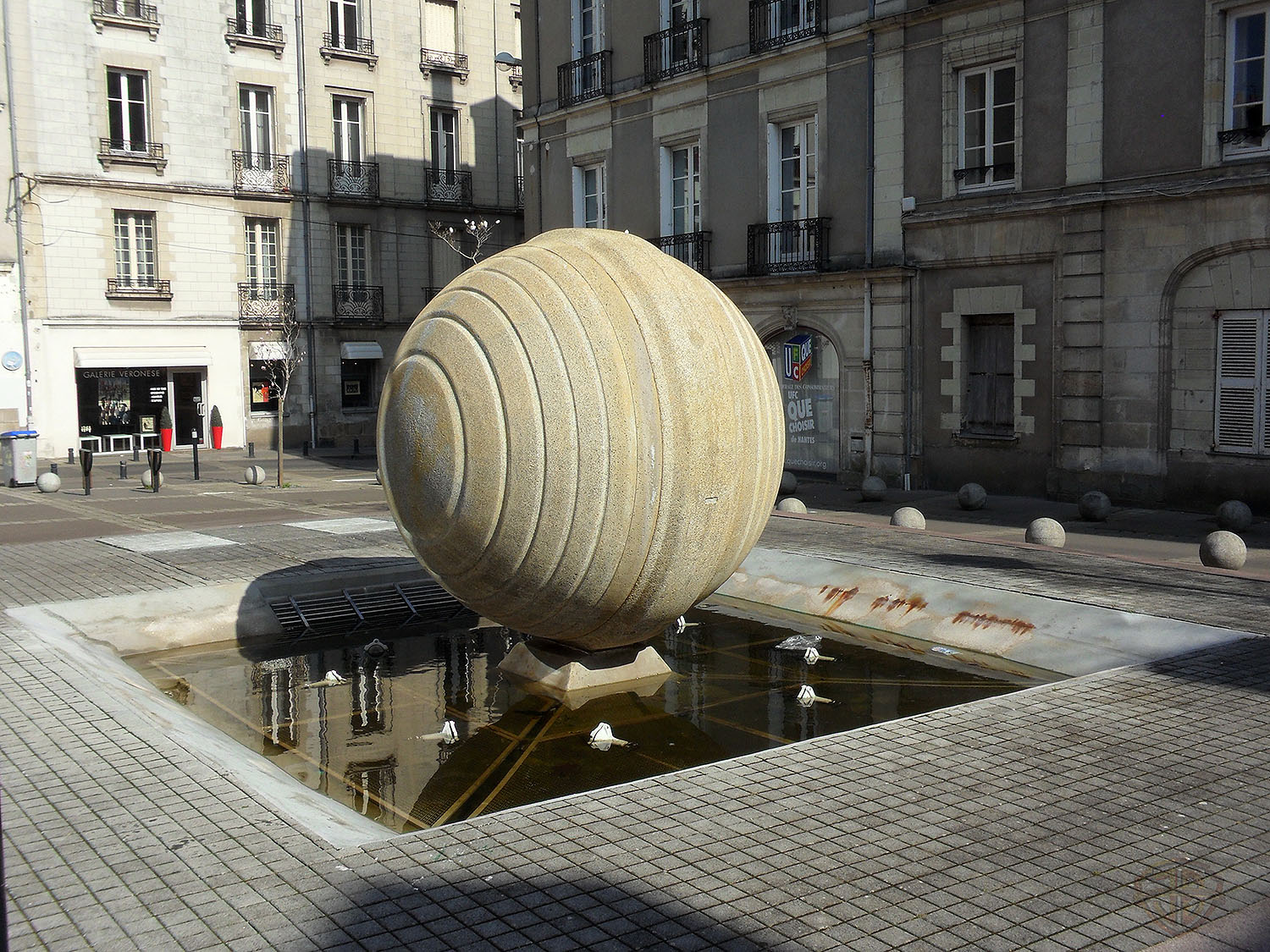 Place du Martray Nantes Skate Spot