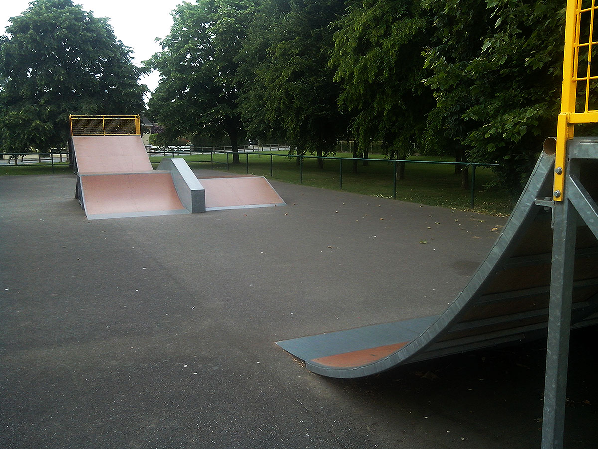 La Huberdière Corps Nuds Skate Spot
