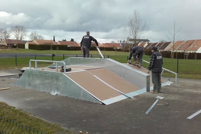 Plaine des Sports Saleux Skate Spot