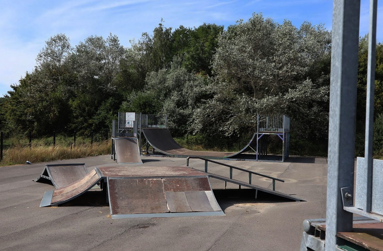 Le Canal Zuydcoote Skate Spot