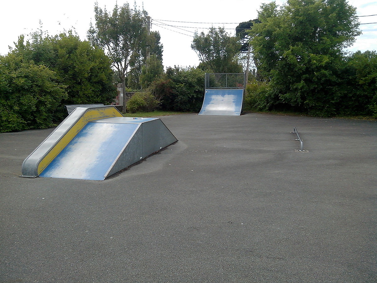 Espace Jeunes Cancale Skate Spot