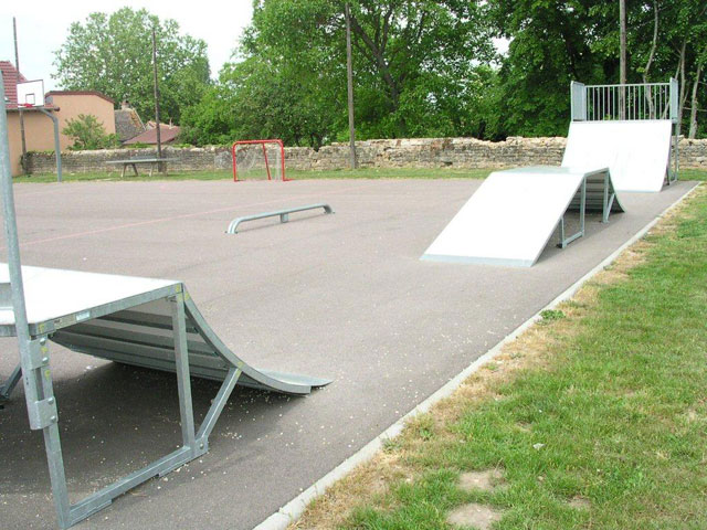 Ancienne Gare Simandre Skate Spot