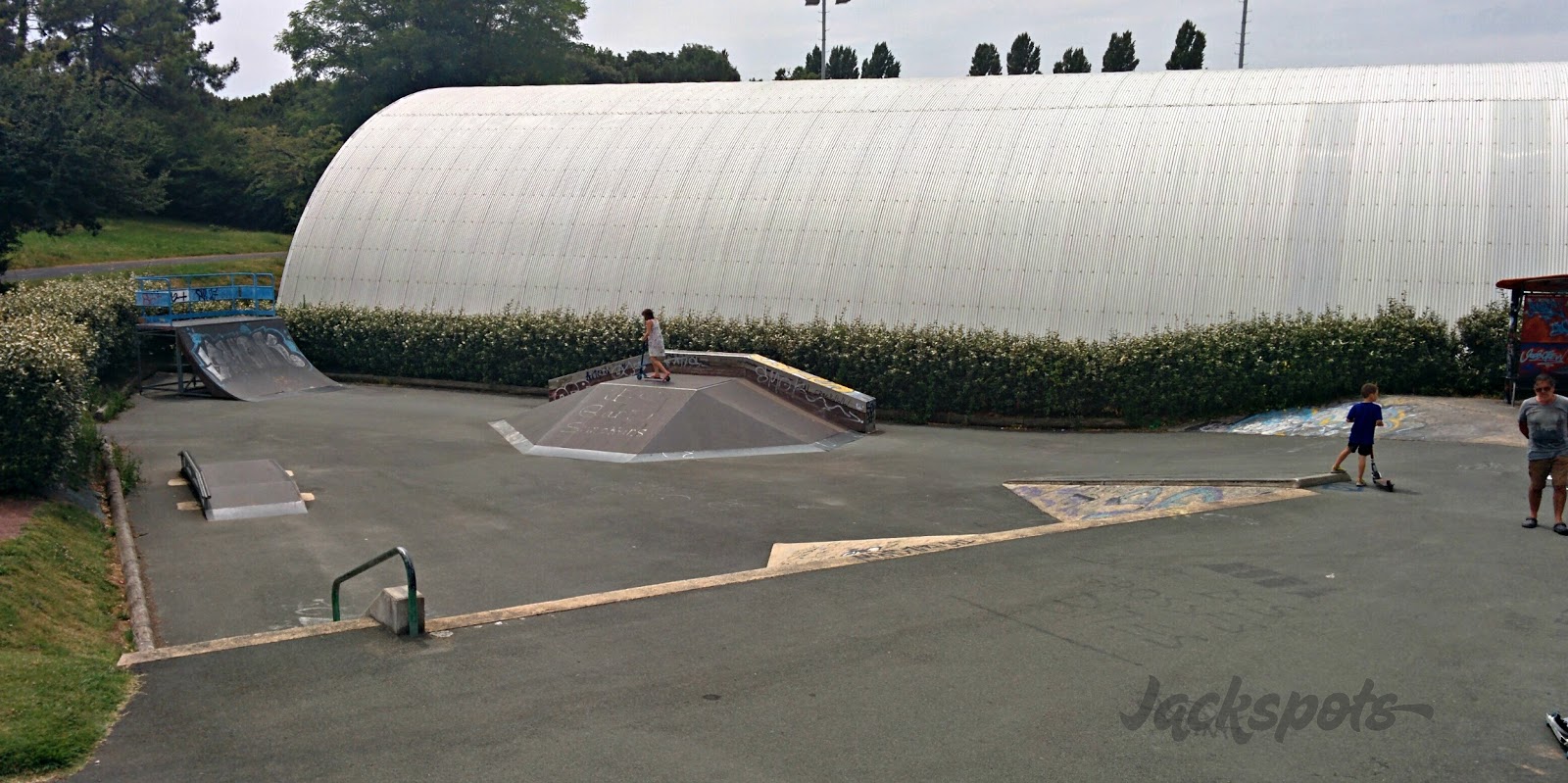 Le Lac Saint Palais sur Mer Skate Spot