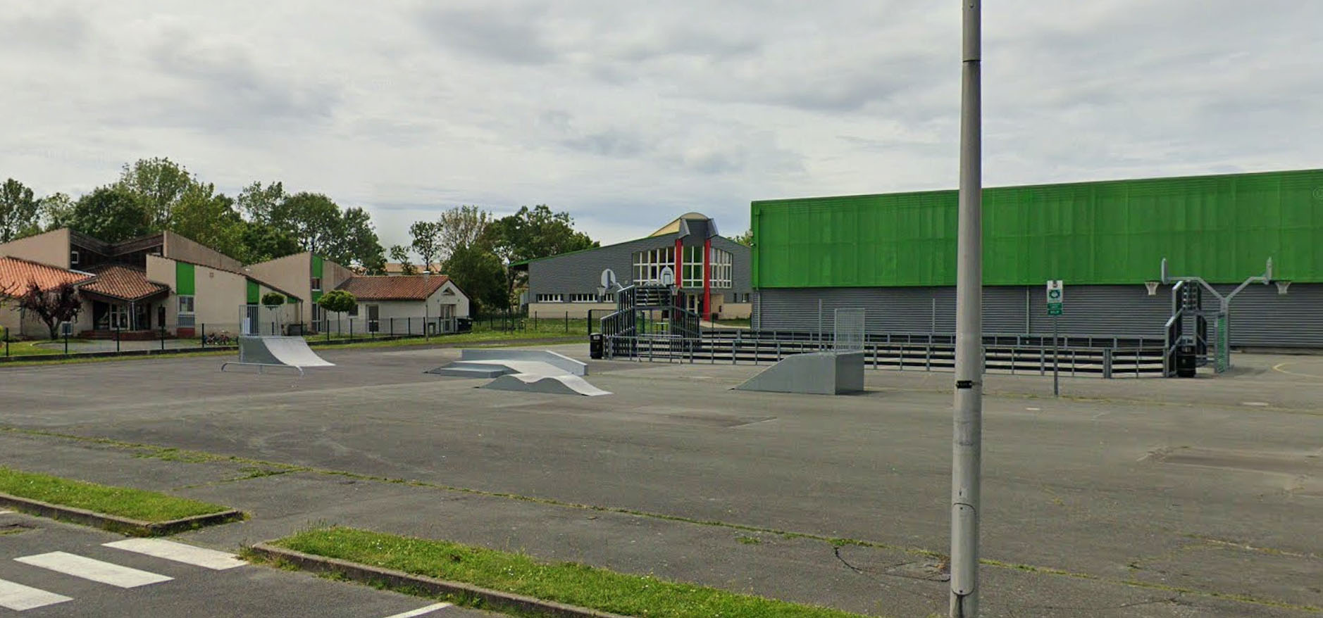 Collège Saujon Skate Spot