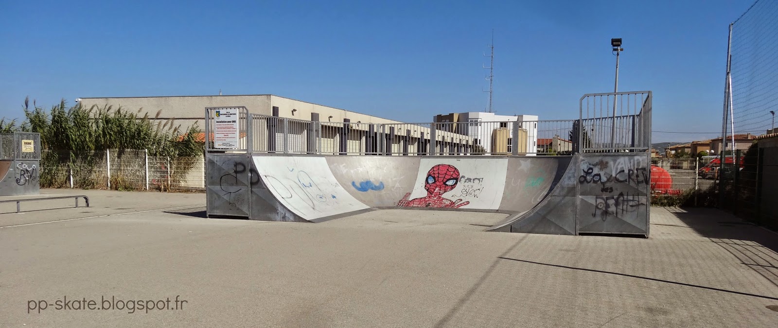 La Caserne Châteauneuf les Martigues Skate Spot
