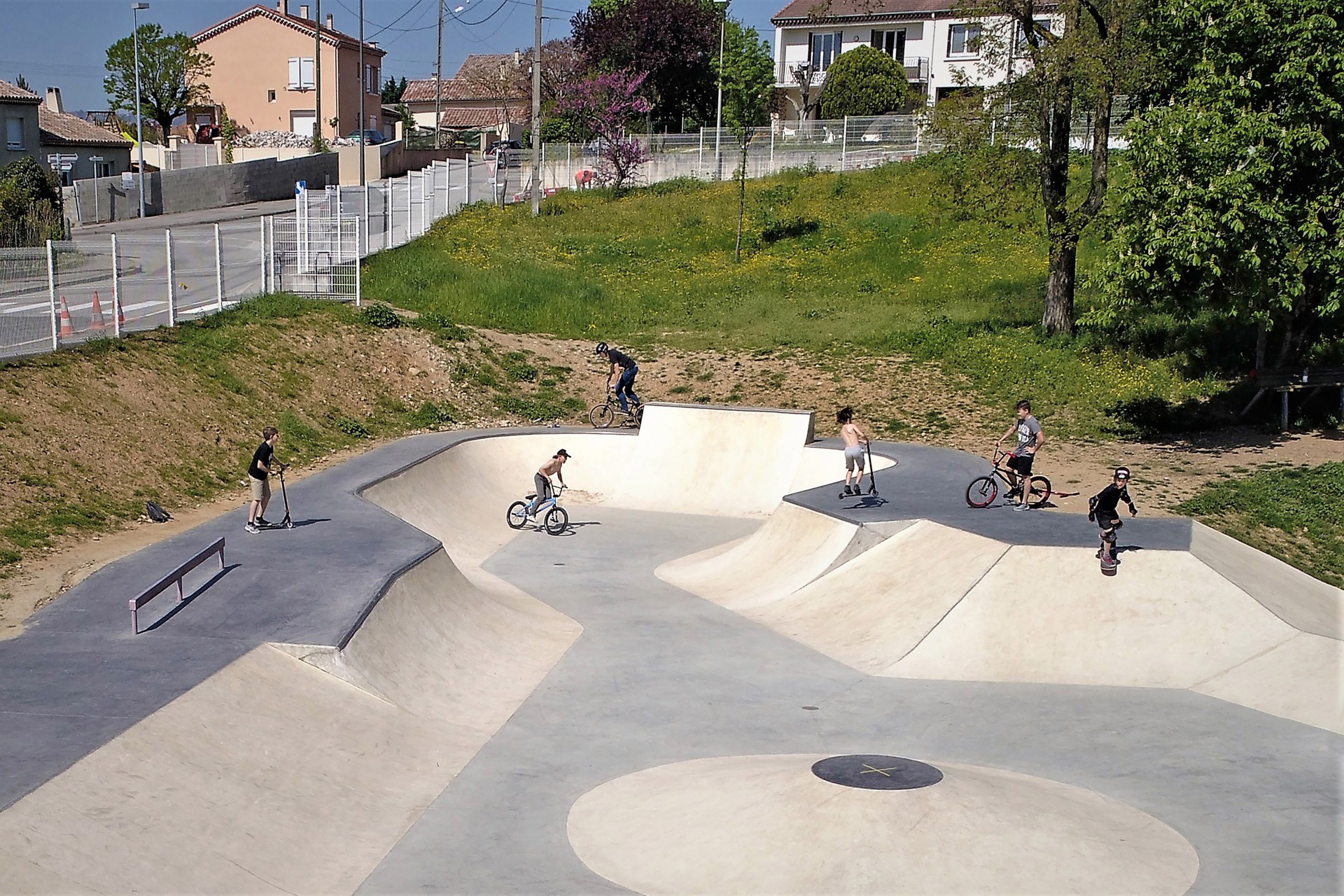 MJC Saint Marcel lès Valence Skate Spot