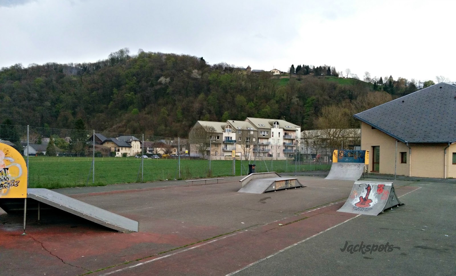 Aiton Aiton Skate Spot