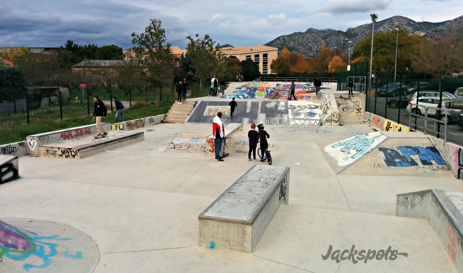 Gémenos Gémenos Skate Spot