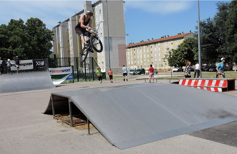 Les Prés St Jean Alès Skate Spot