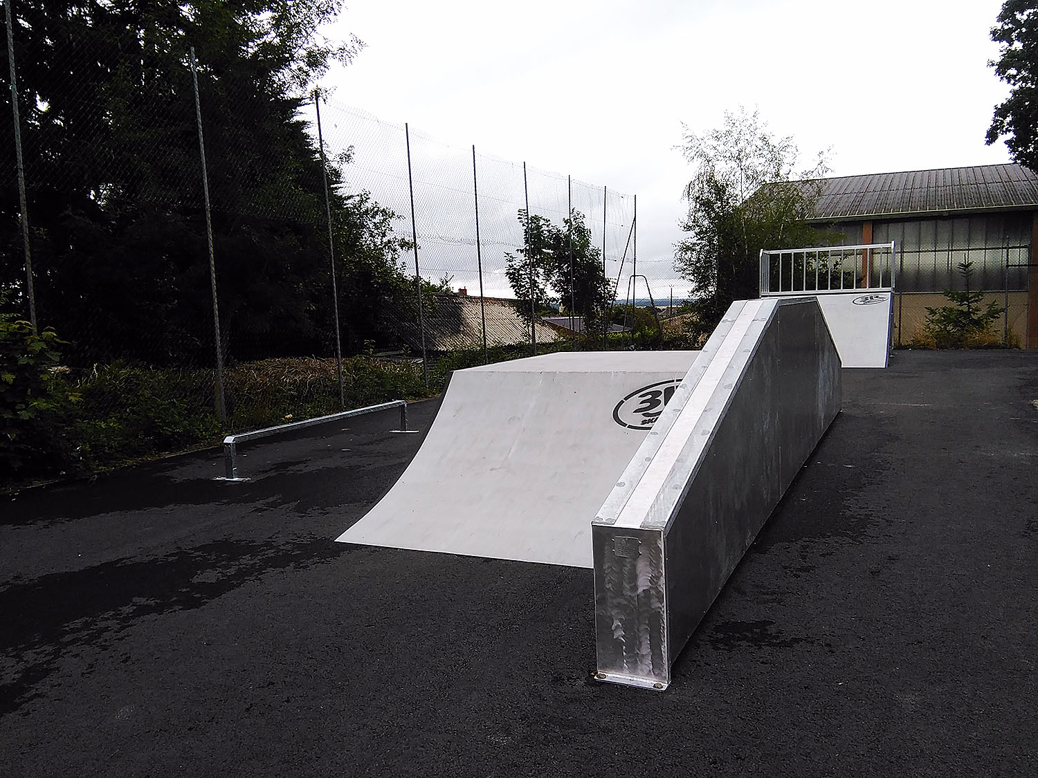 Salle des Sports Pléchâtel Skate Spot