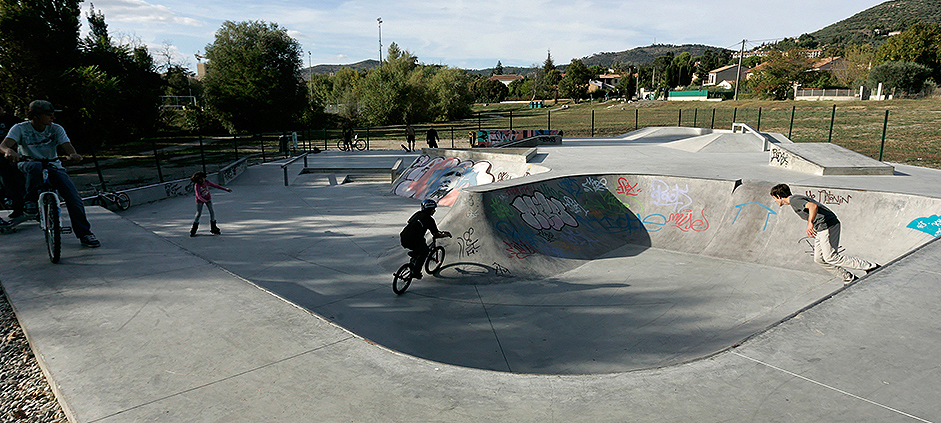 Stade Adrien Gilly Manosque Skate Spot