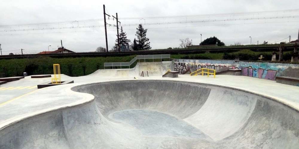 Le Cimetière Libourne Skate Spot