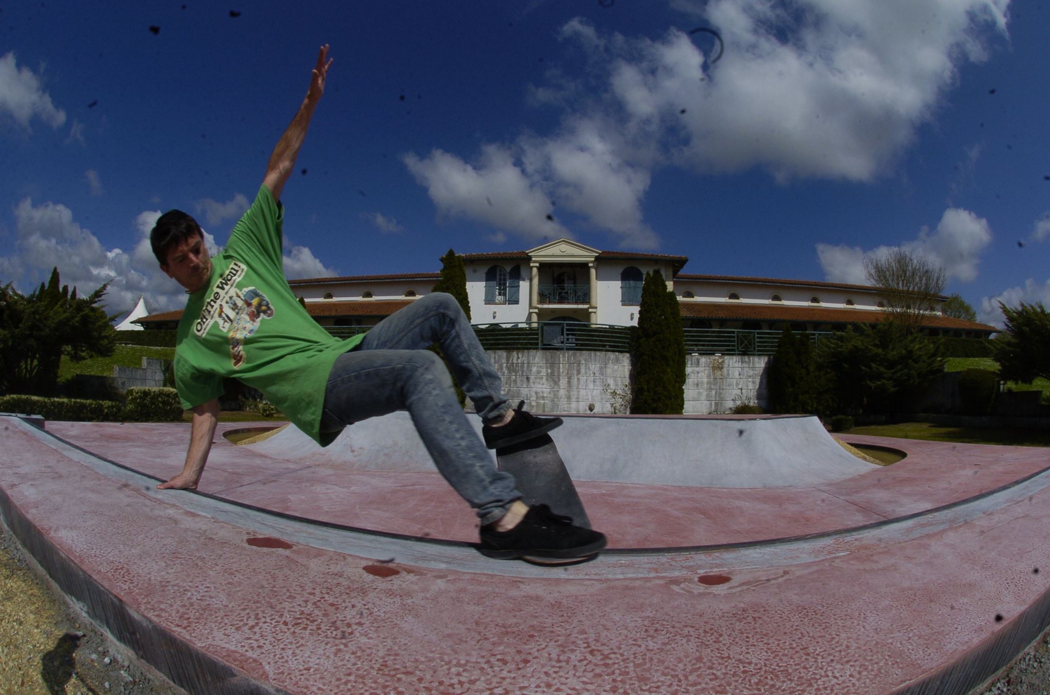 Equiland Cassen Skate Spot