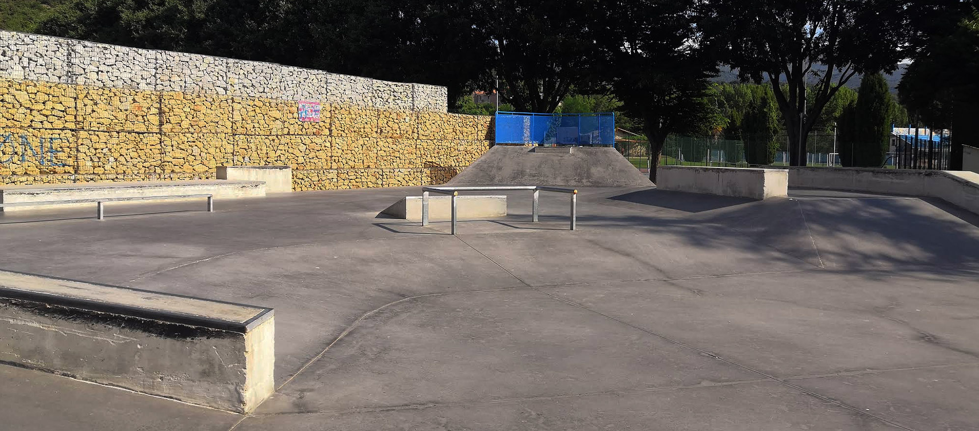 Collège Violet Prades Skate Spot