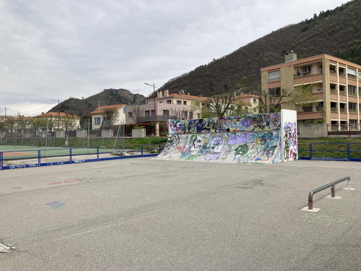 Le Tibet Digne les Bains Skate Spot
