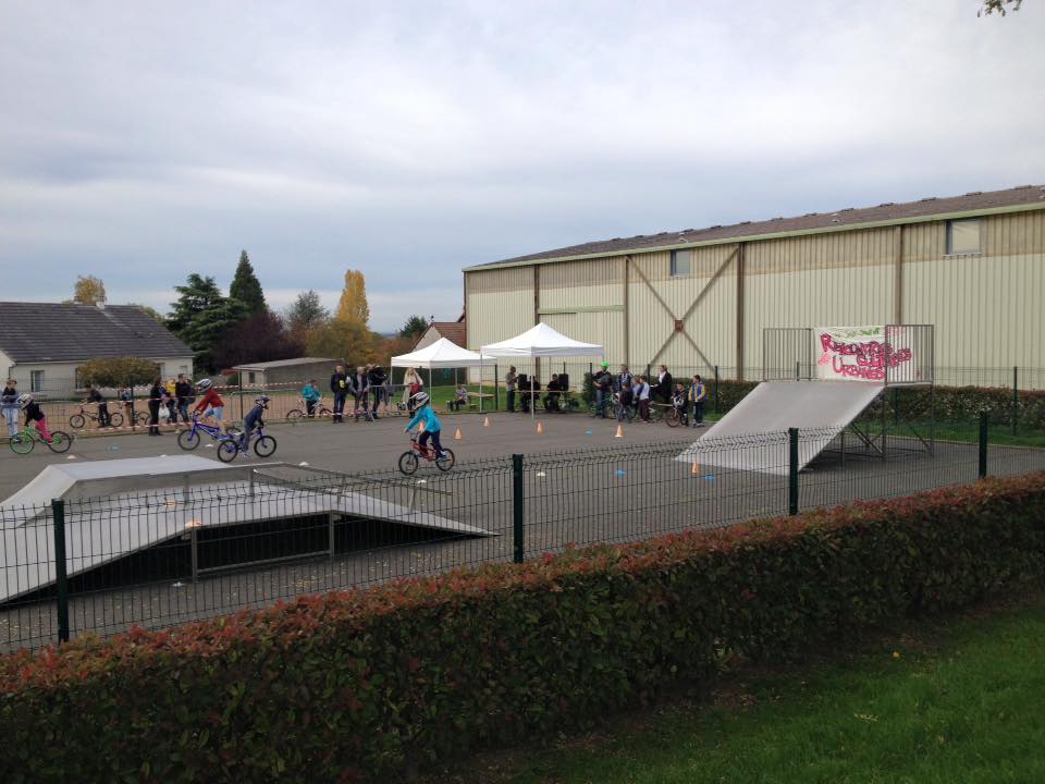 Francheville Varennes Vauzelles Skate Spot