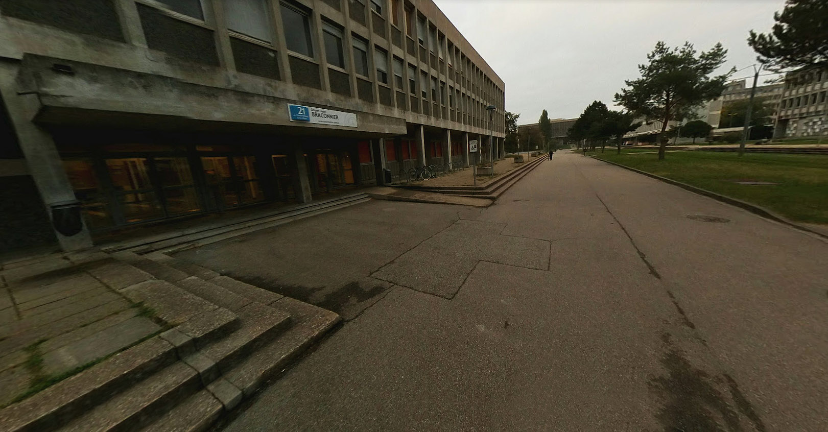 Fac Bât Braconnier Villeurbanne Skate Spot