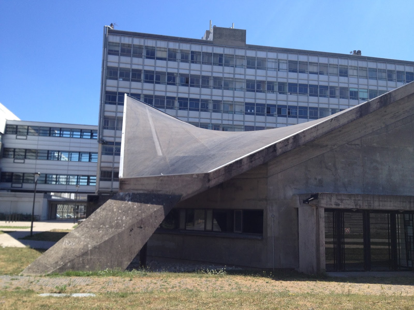 Fac INSA Villeurbanne Skate Spot