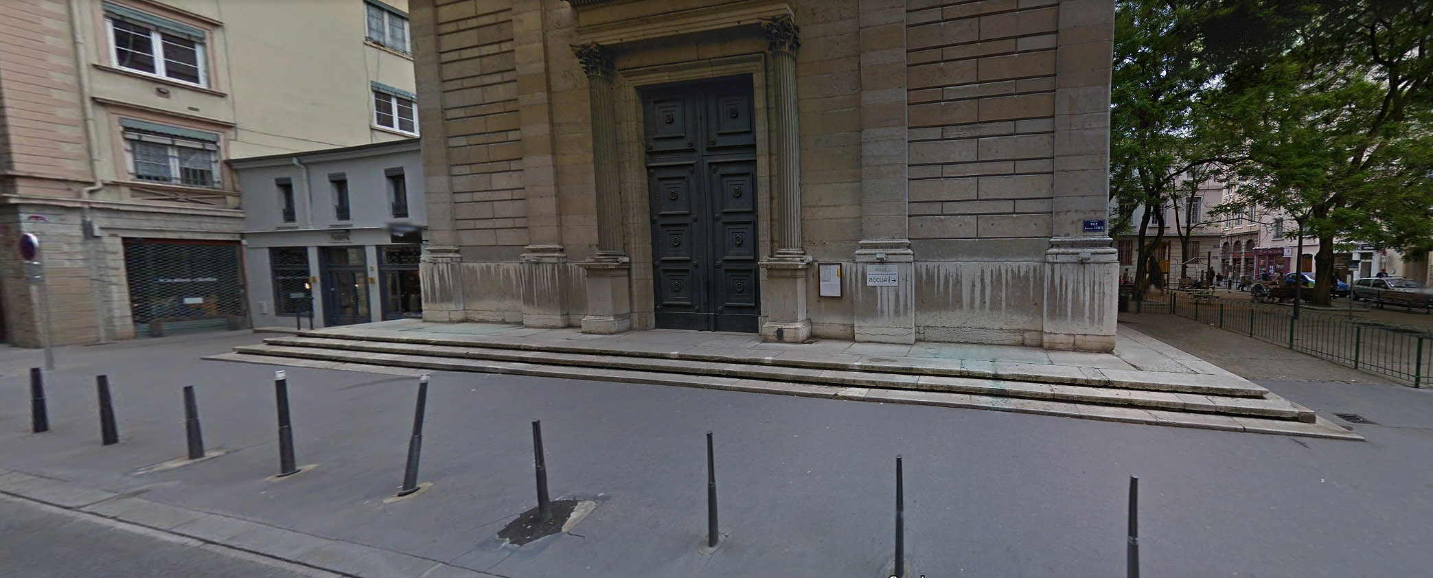 Église St François Lyon Skate Spot