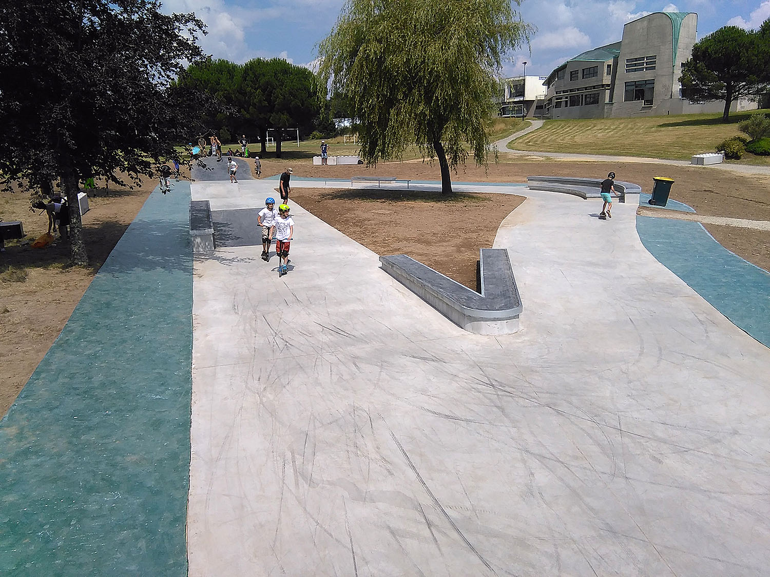 Lycée Victor Hugo Hennebont Skate Spot