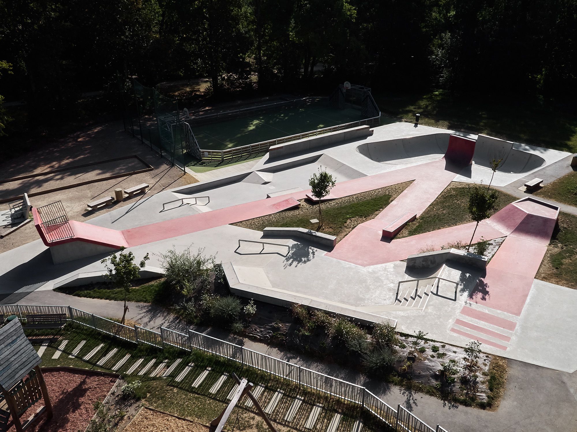 Parc du Journans Gex Skate Spot
