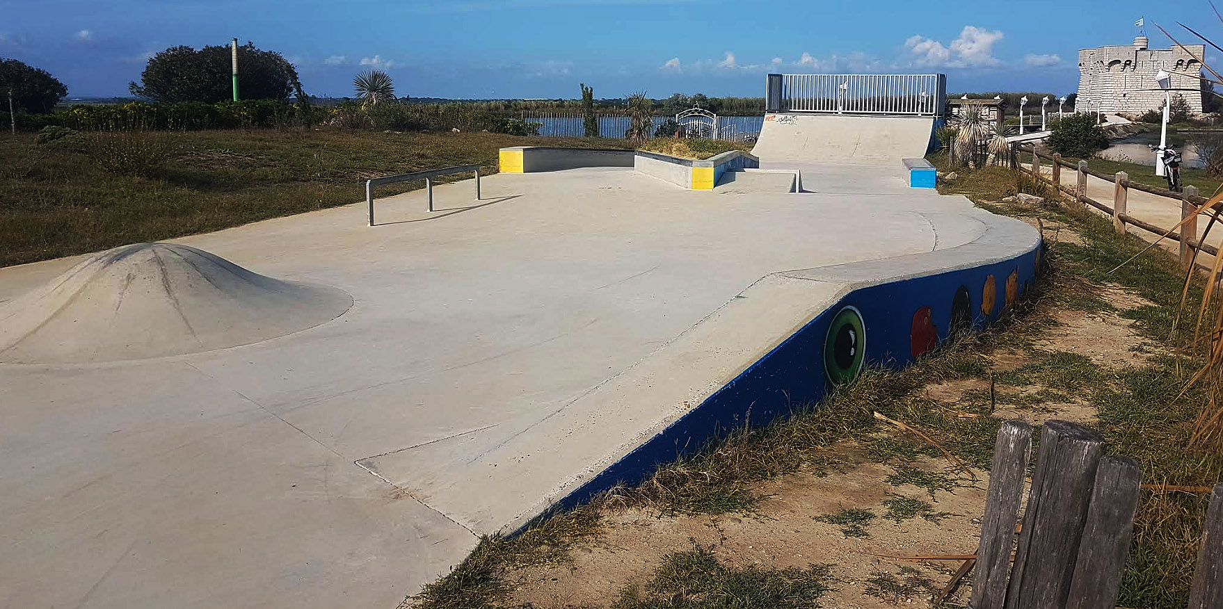 Parc du Levant Palavas les Flots Skate Spot