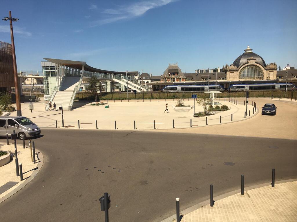 Parking Gare Saint Brieuc Skate Spot