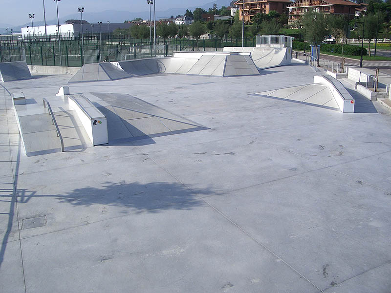 Kirol Kaia Skatepark Hondarribia Skate Spot 4/5