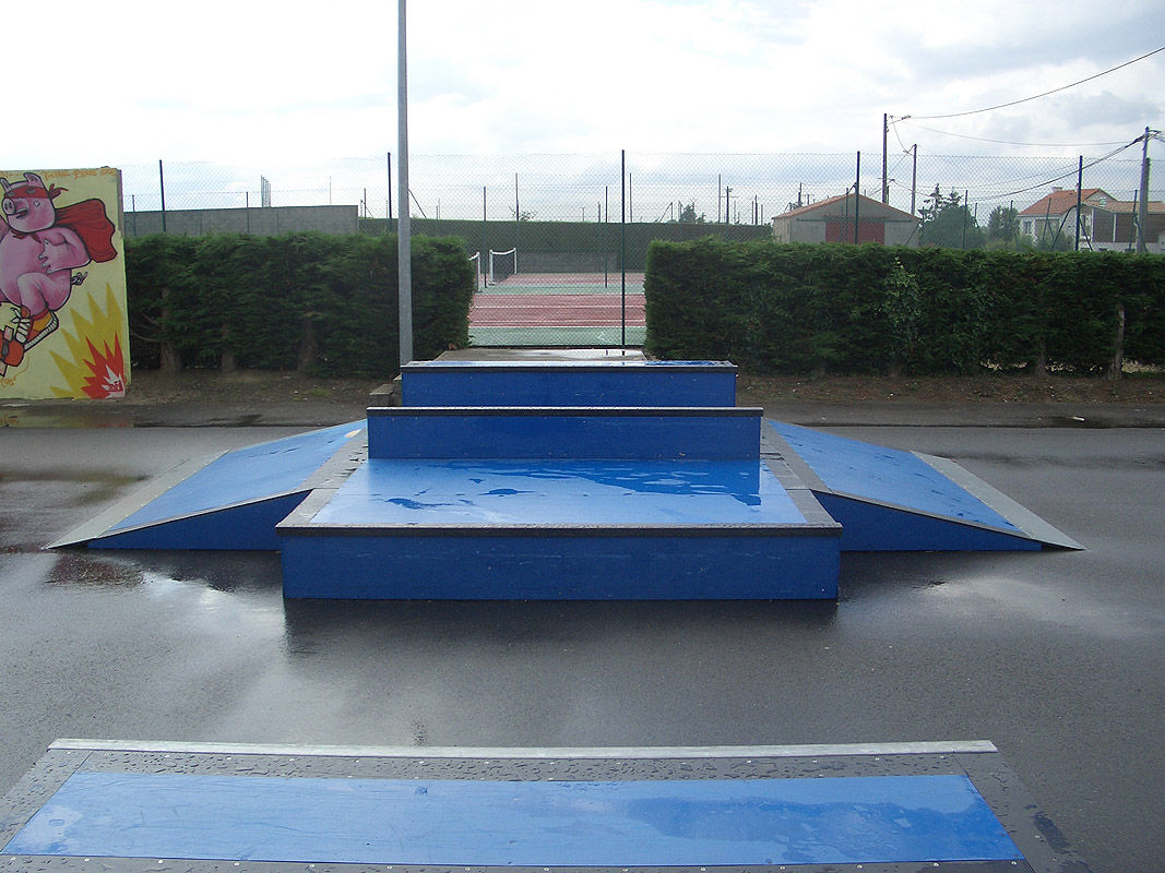 Château Thébaud Skatepark Château Thébaud Skate Spot 2/5
