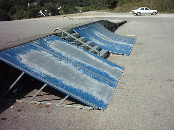 L' Aulne Skatepark Chateaulin Skate Spot 1/5