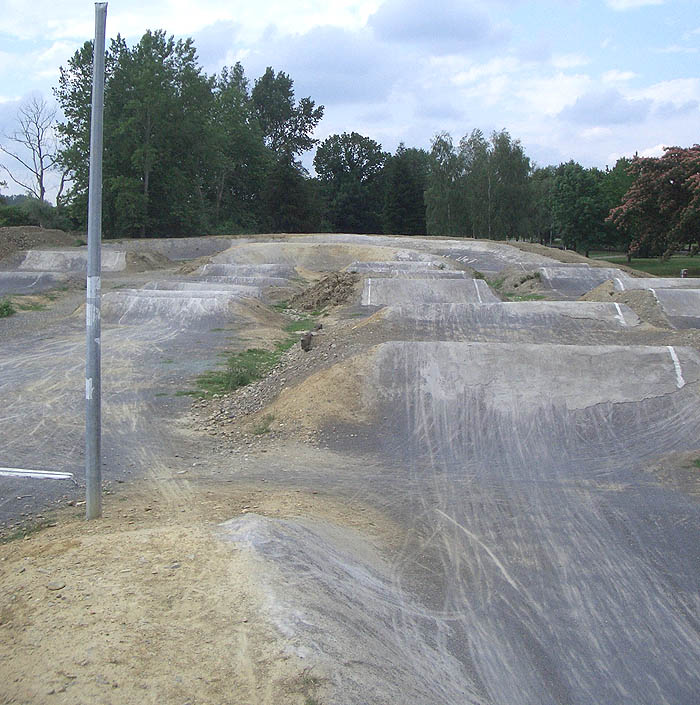 Plaine des Sports Dirt Denguin Skate Spot 3/5