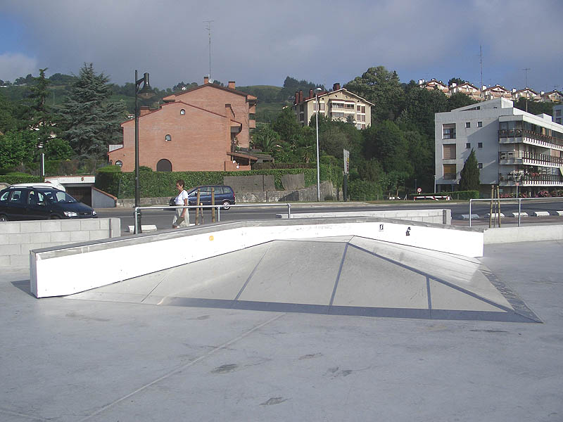 Kirol Kaia Skatepark Hondarribia Skate Spot 4/5