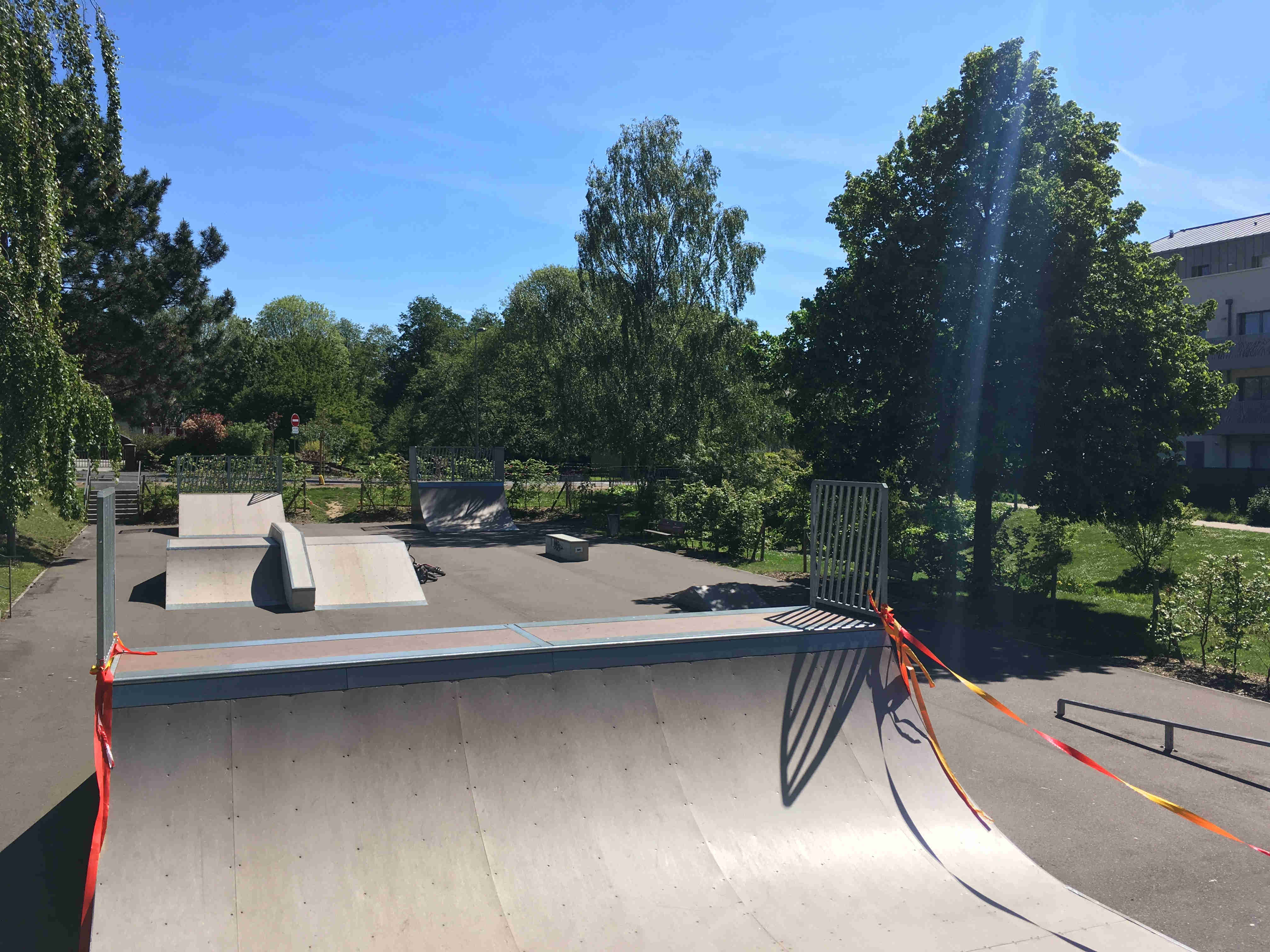 Gravenchon Skatepark Port Jérôme sur Seine Skate Spot 3/5