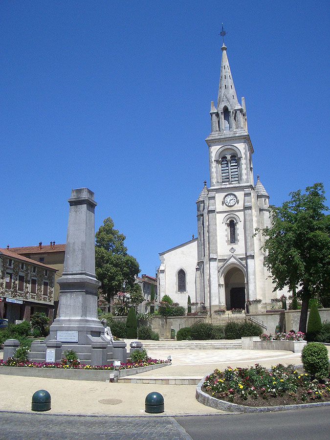Église Spot Street Hagetmau Skate Spot 4/5