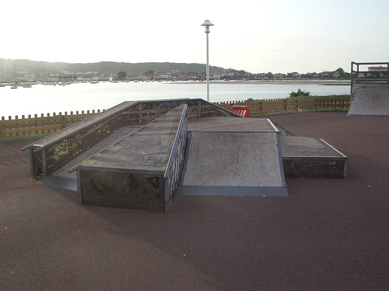 Beltzenea Skatepark Hendaye Skate Spot 2/5