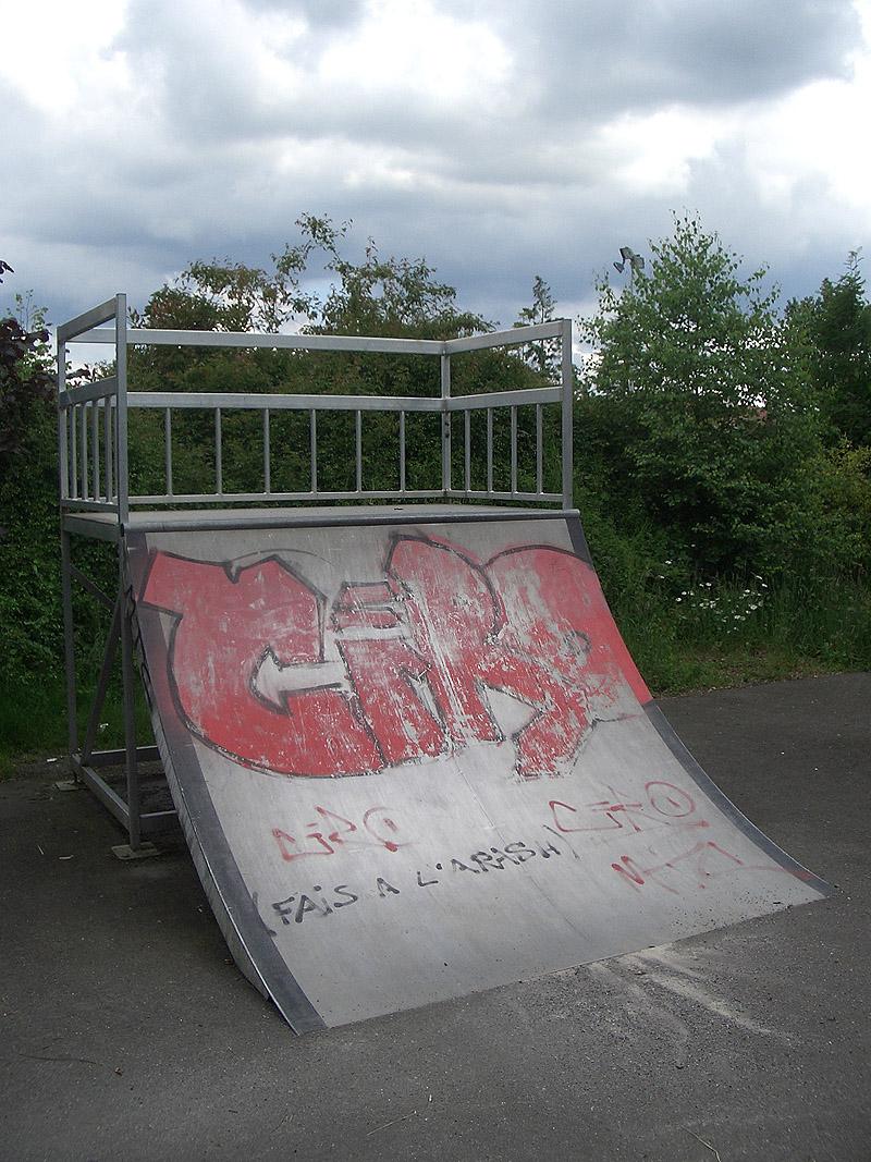 Reigniers Skatepark Les Pégers Skate Spot 2/5