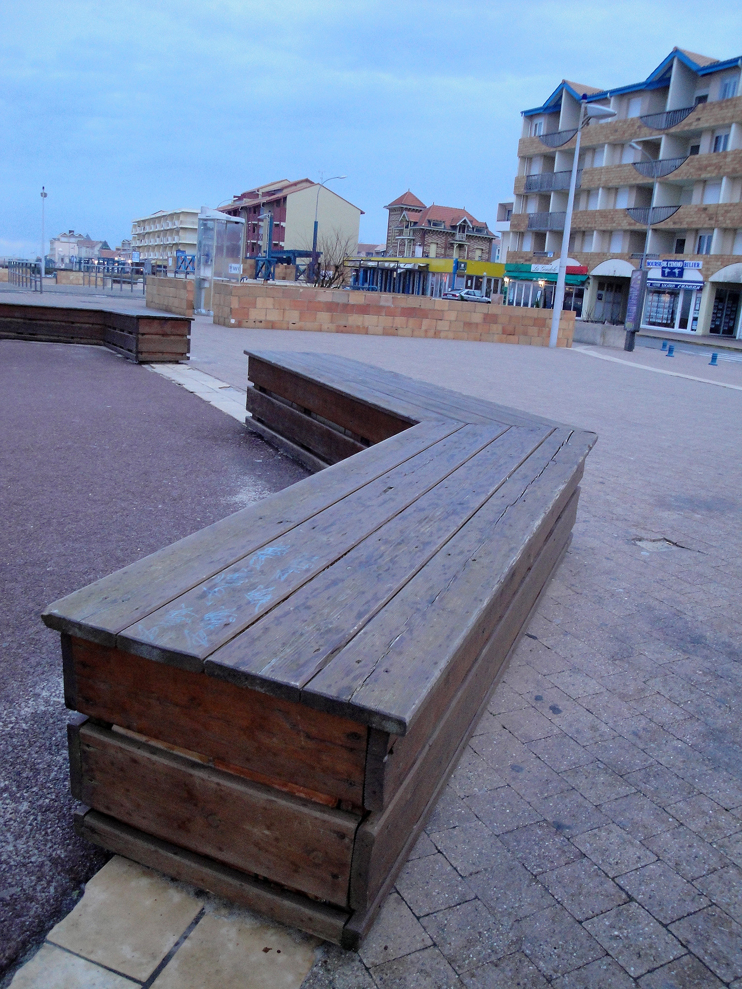 Le Front de Mer Spot Street Lacanau Skate Spot 3/5