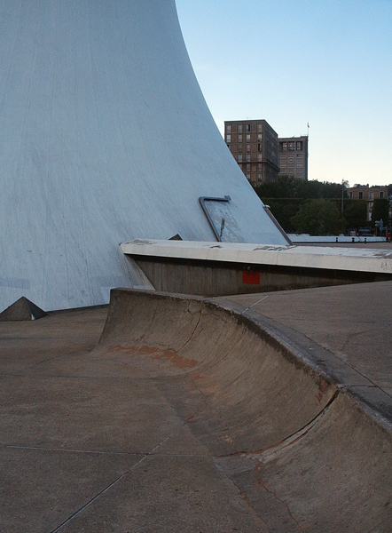 Eden Spot Street Le Havre Skate Spot 4/5