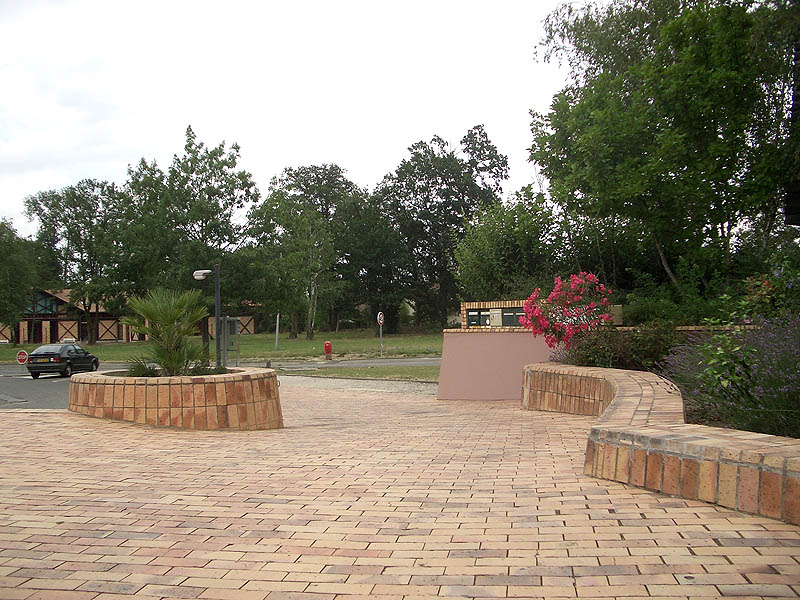 Aqualons Spot Street Lons Skate Spot 3/5