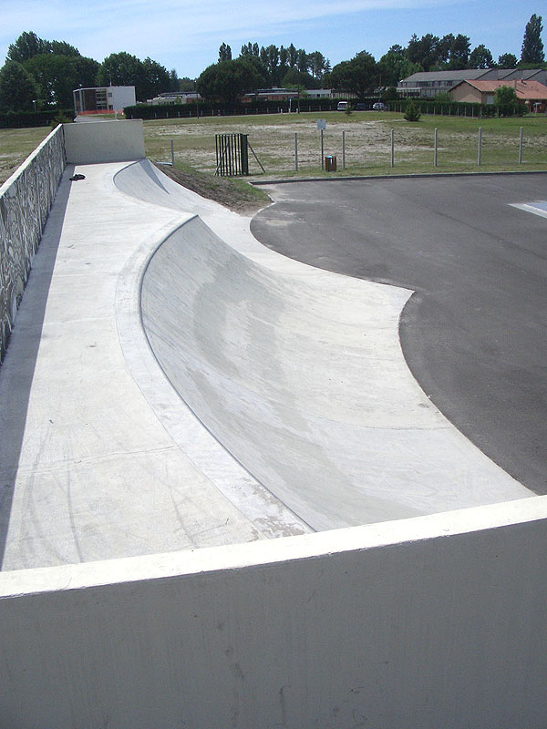 Léon Brouste Skatepark Morcenx Skate Spot 3/5
