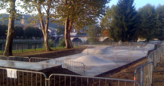 Le Lavoir Skatepark Nay Skate Spot 3/5