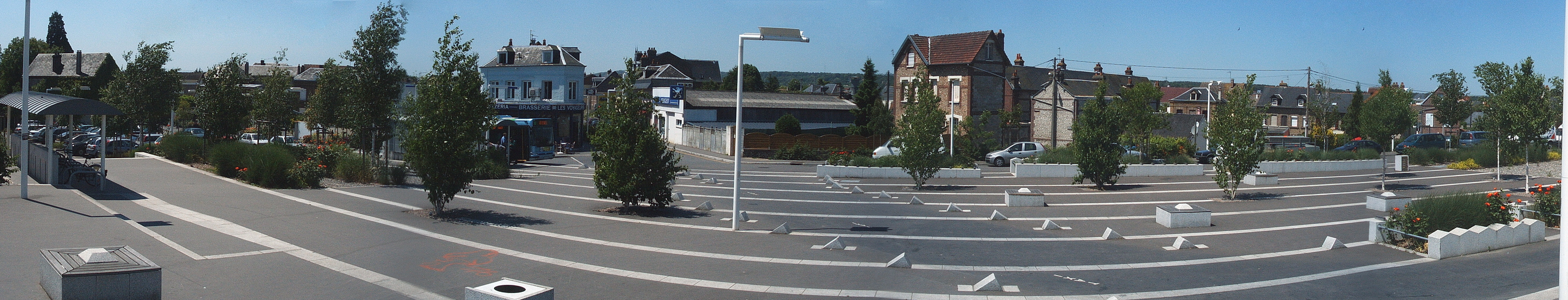 Gare Spot Street Oissel Skate Spot 2/5