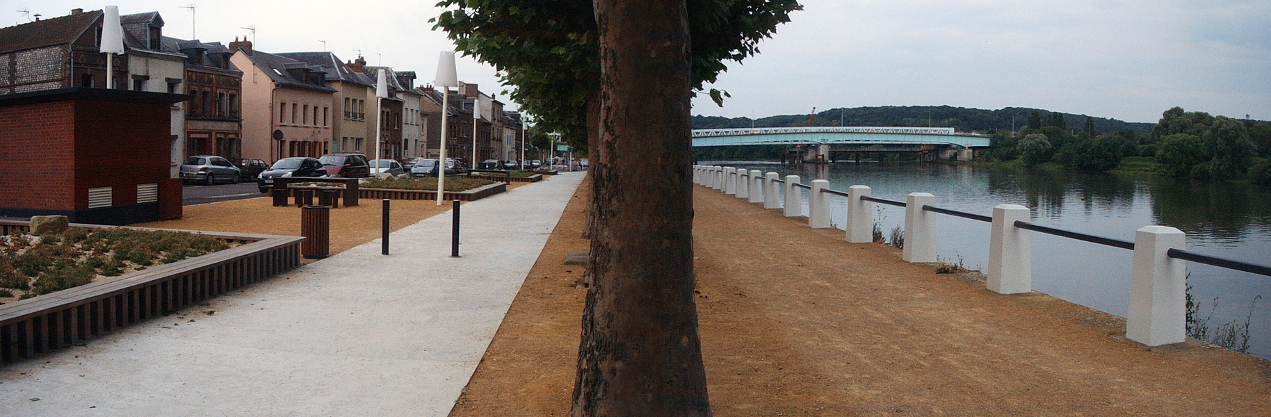 Les Quais Spot Street Oissel Skate Spot 4/5