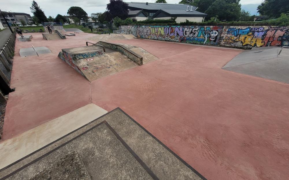 Collège Tristan Skatepark Oloron Sainte Marie Skate Spot 4/5